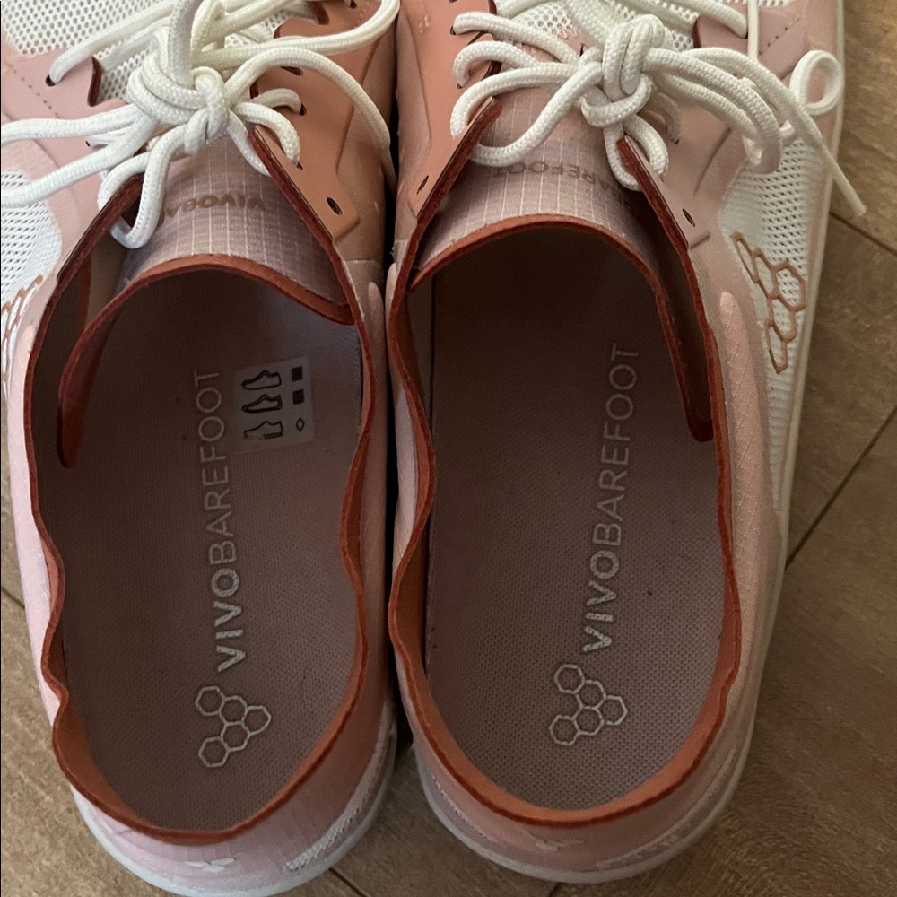 Vivo Barefoot Women's Pink and White Shoes - Picture 8 of 8